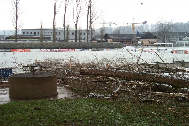 Der Brunnen, noch am alten Platz, wurde verschont
