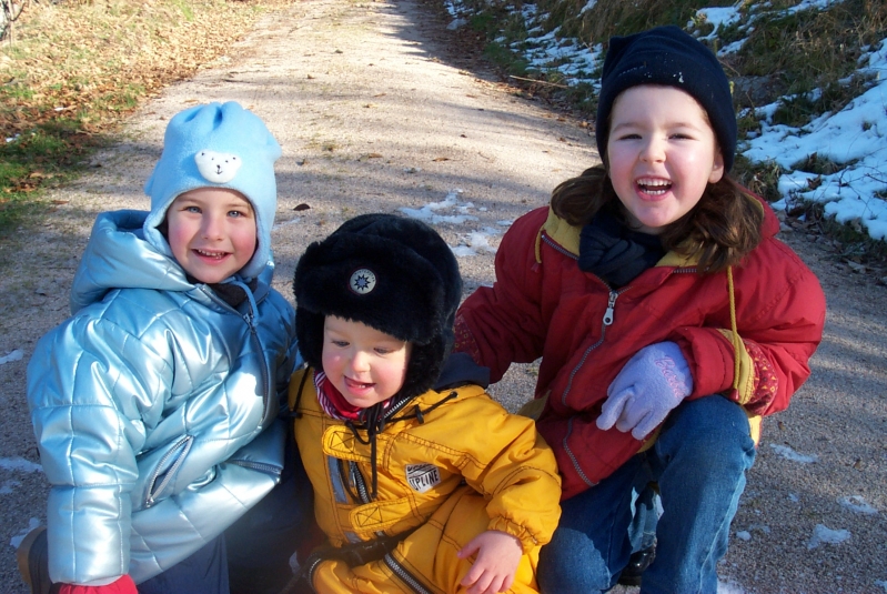 Mit den Kindern im Schwarzwald
Alina Siefermann, Thomas Ruppelt und Julia Tröndle im November 2001
