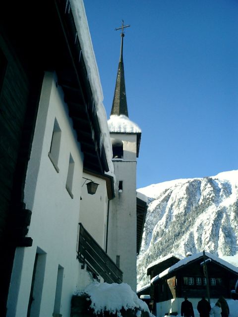 Schöne Ansicht, schöne Aussicht
Das Treppengeländer gehört zum Eingang unserer Unterkunft in Belalp.
