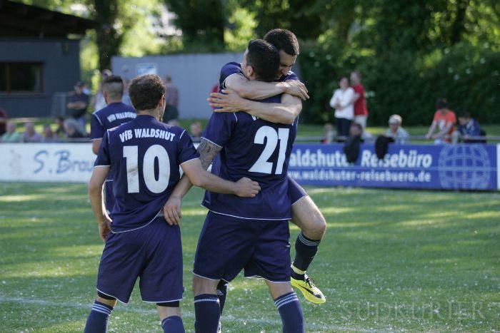 8704434_m3w700h500v51775_140524_vfb_waldshut_31.jpg