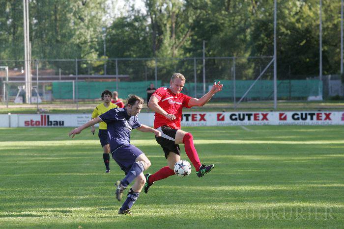 8961007_m3w700h500v688_140809_vfb_waldshut_34.jpg