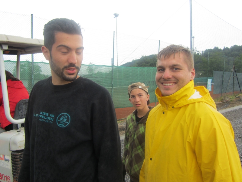 Nuri Smakai und Rene Krutzki. Tobias Fricker im Hintergrund.
