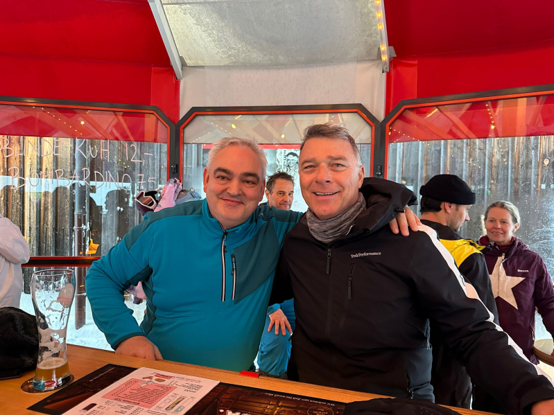 Gute Stimmung in der Schirmbar....
